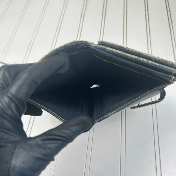Dior Black and Gray Wallet - Picture 5 of 9
